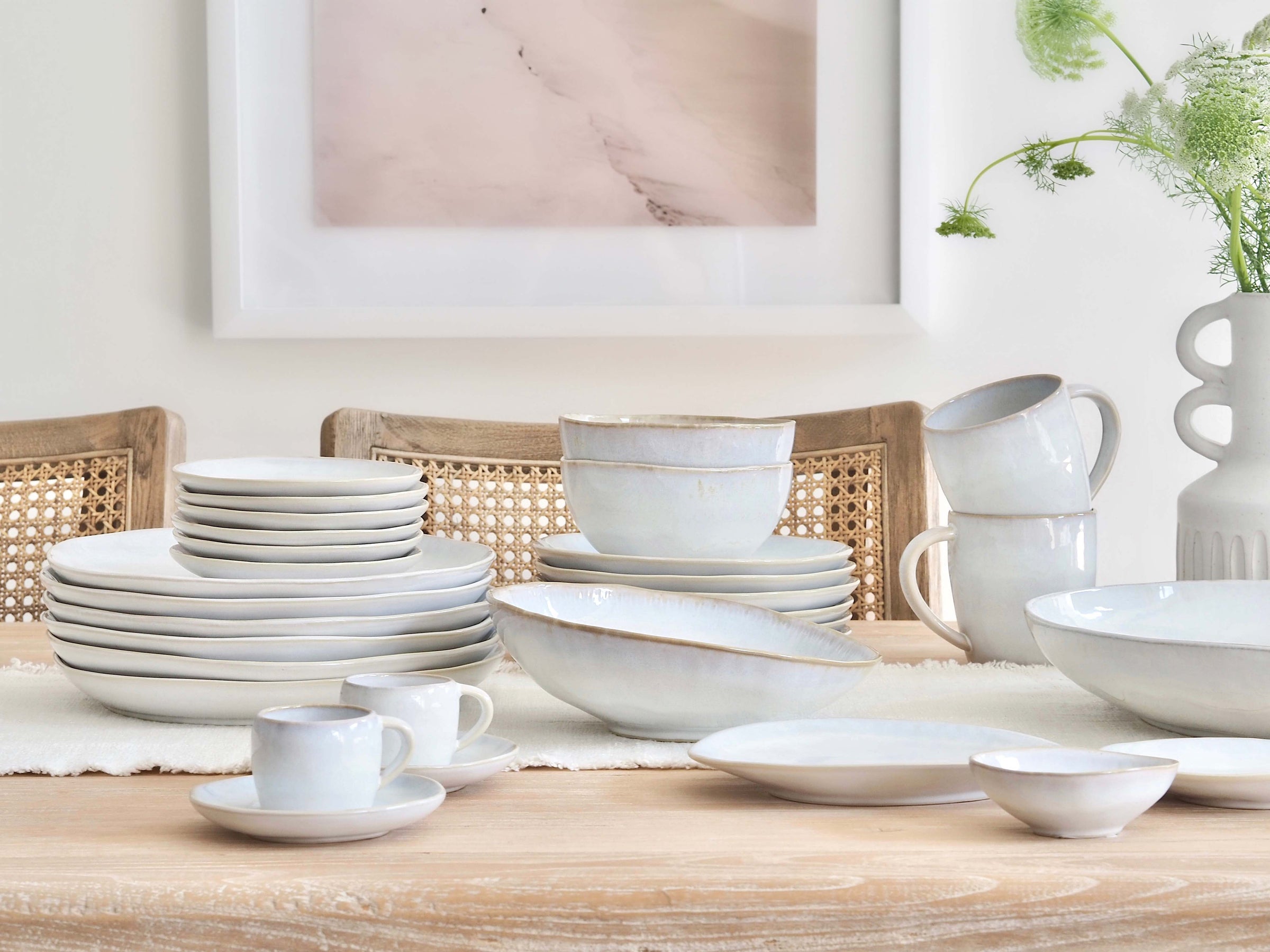 Brisa Dinnerware Collection