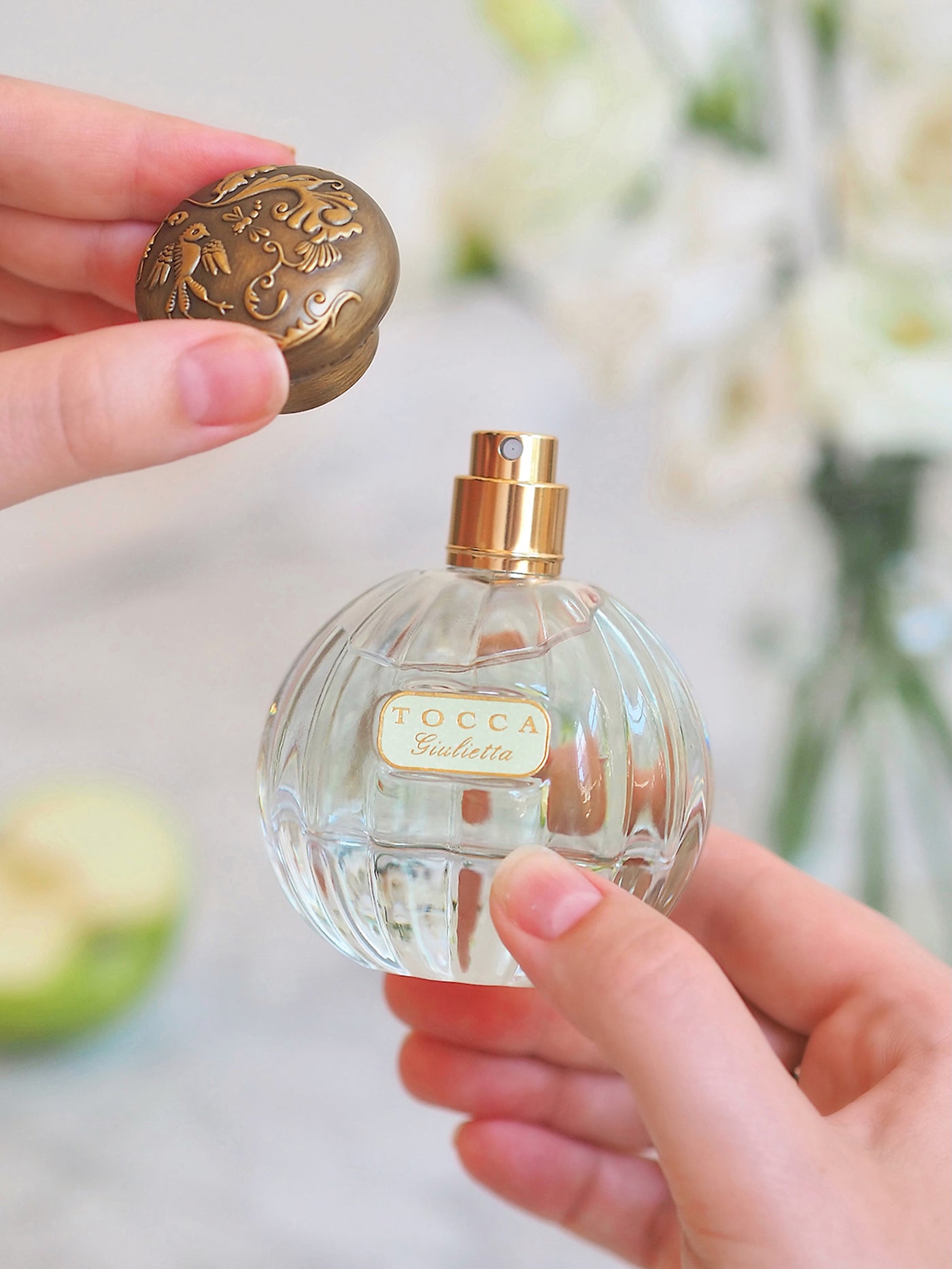 Giulietta Perfume - The Cross Decor & Design