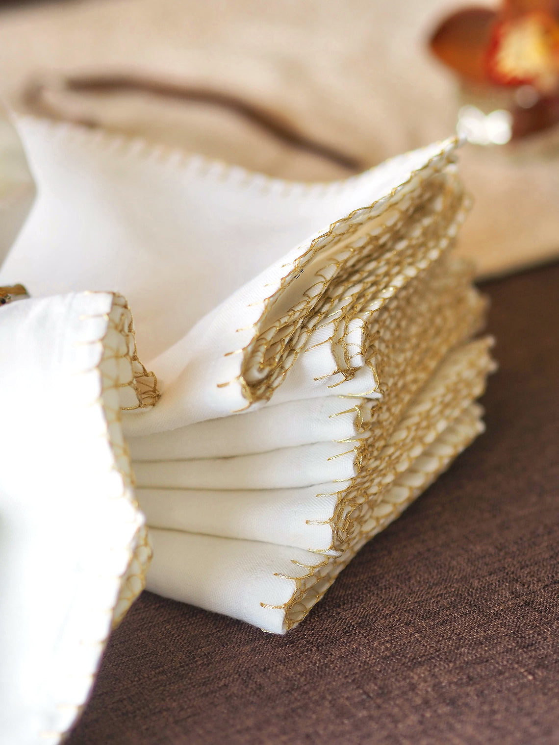 Luma Stitched White Napkin