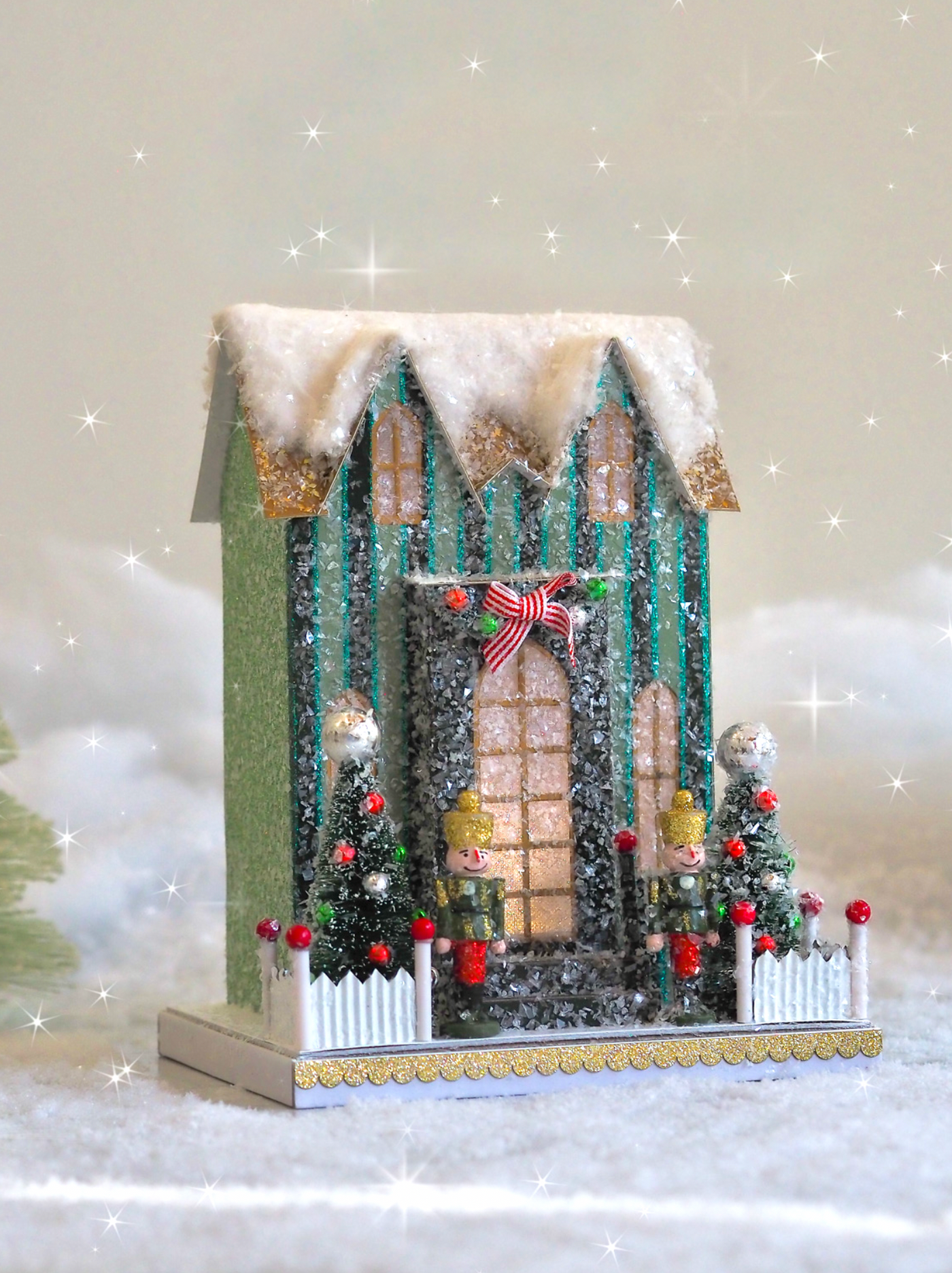 Elegant Green Stripe Manor | Battery Operated