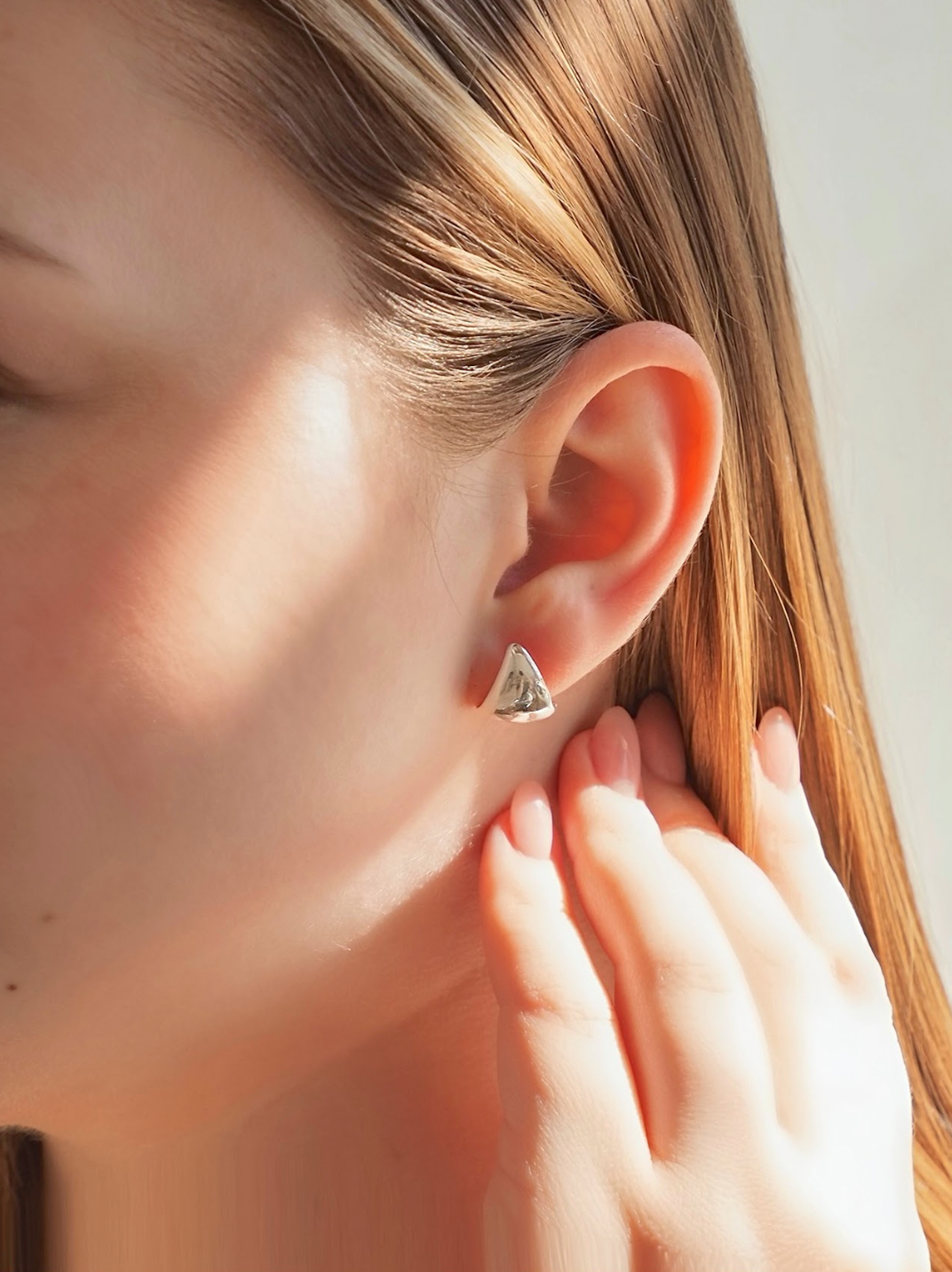 Petite Claw Hoops - The Cross Decor & Design