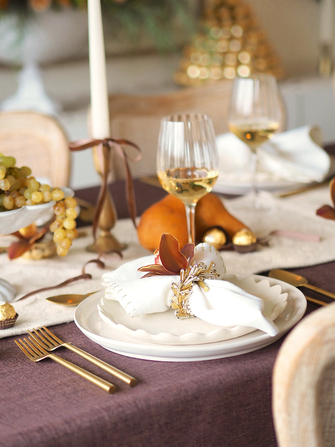 Luma Stitched White Napkin