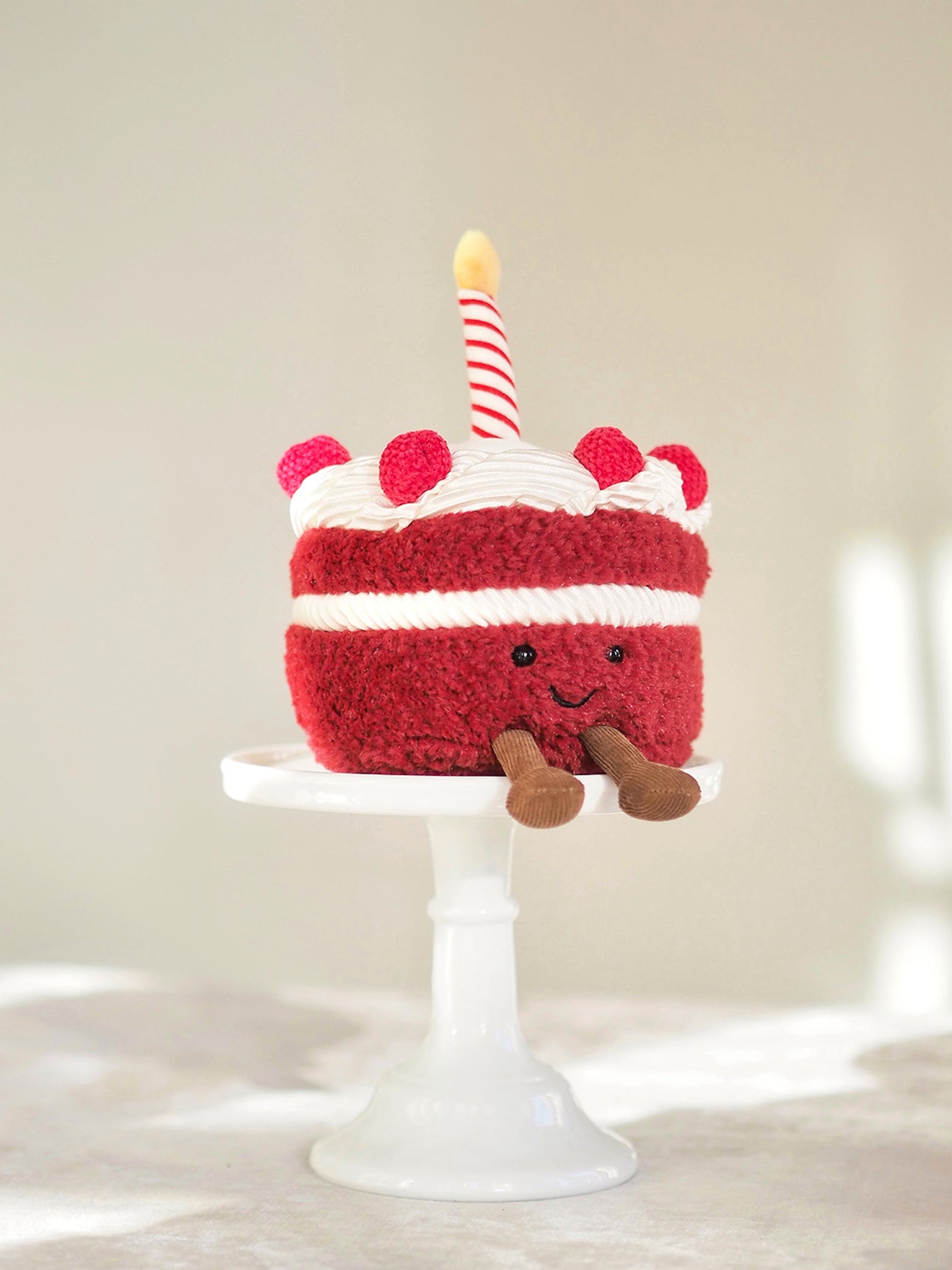 Jellycat Amuseables Cheri Cake