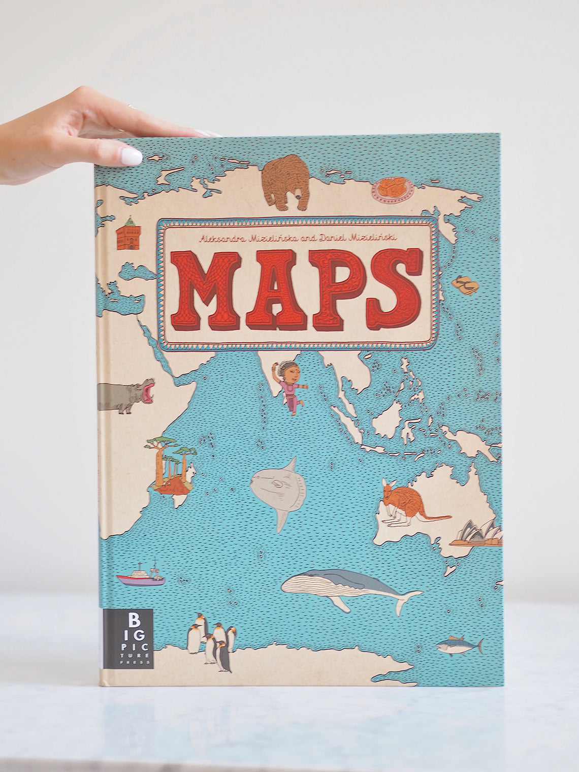 Maps Book - The Cross Decor & Design