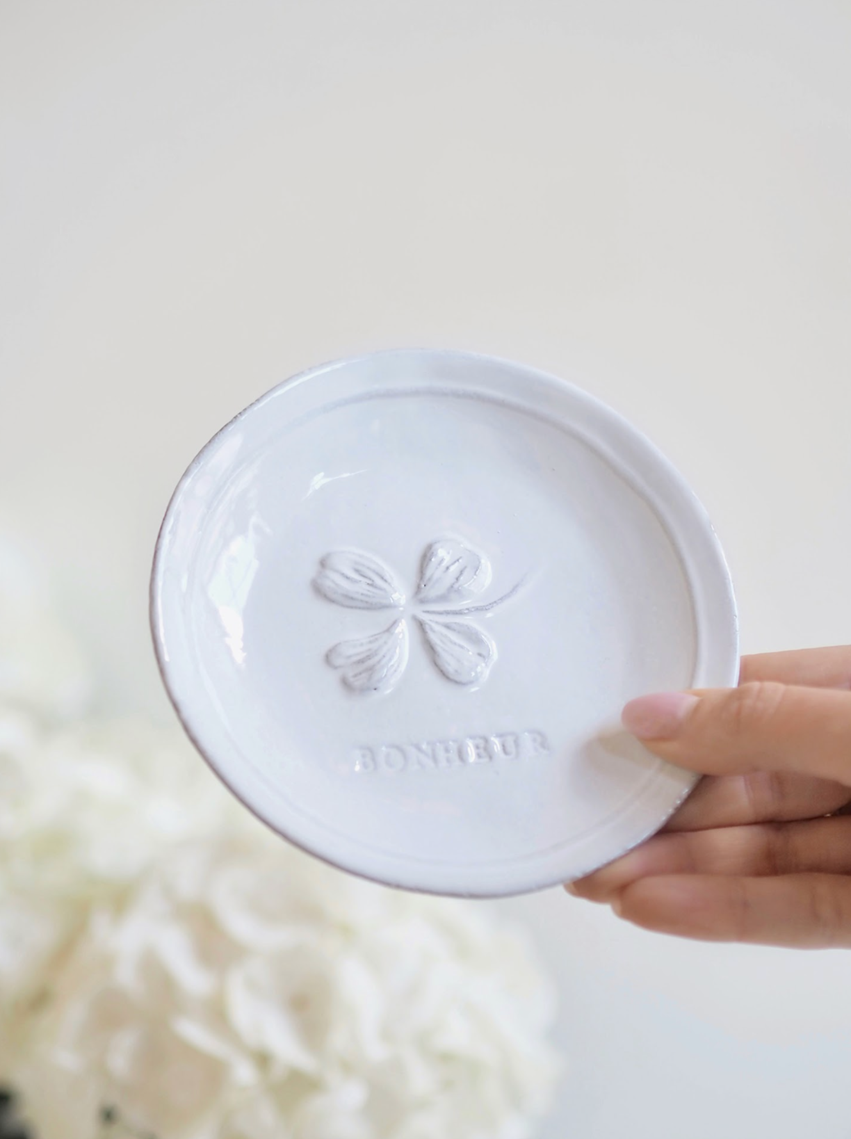 Fleurs Plate - The Cross Decor & Design