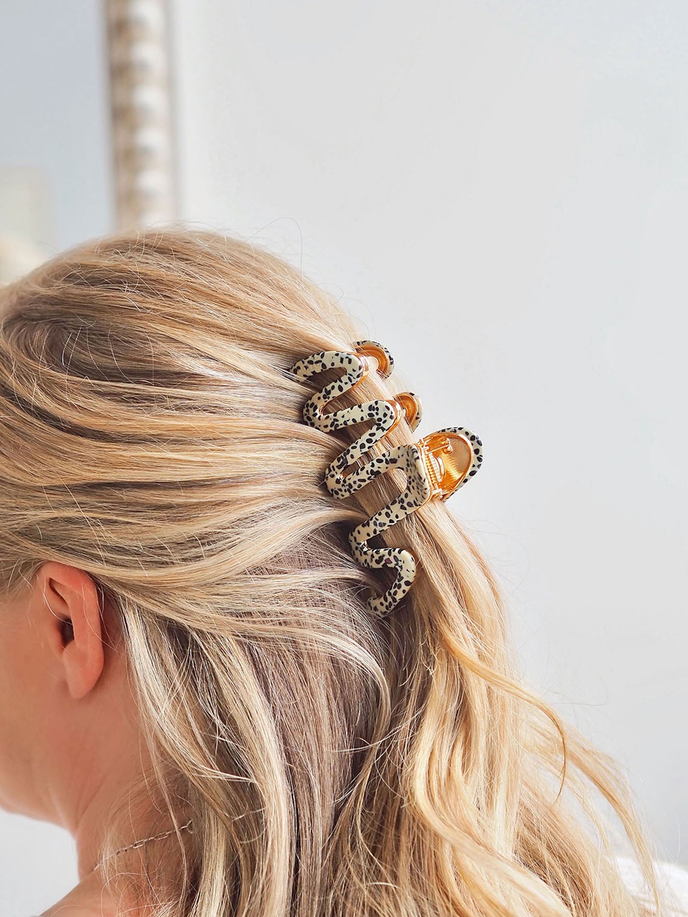 Willow Core Claw Clip | Speckled - The Cross Decor & Design