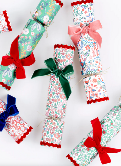 Liberty Velvet Bow Crackers