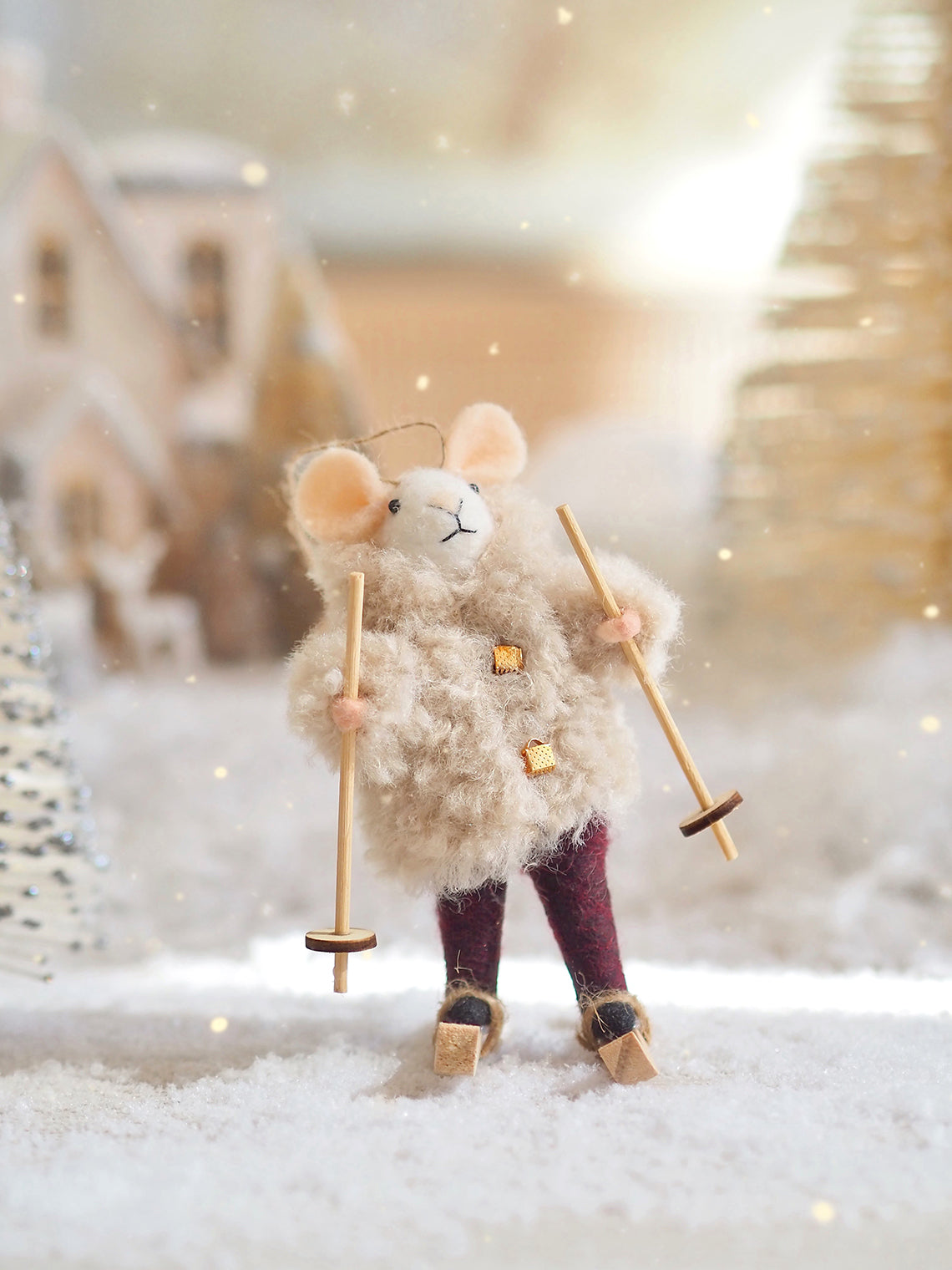 Boucle Coat Skiing Mouse Ornament
