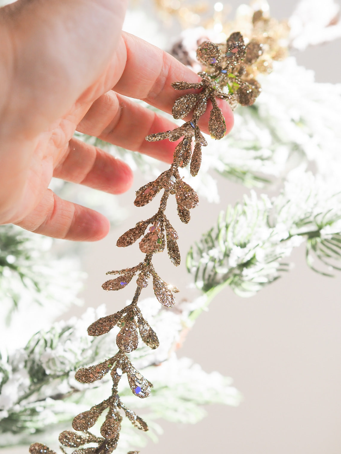 Glitter Champagne Flower Garland