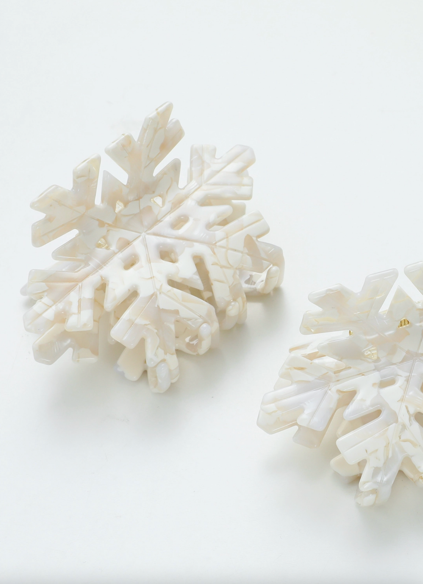 Snowflake Holiday Claw Clip