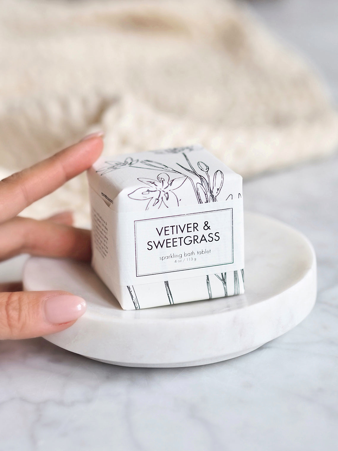 Vetiver & Sweetgrass Sparkling Bath Bomb - The Cross Decor & Design