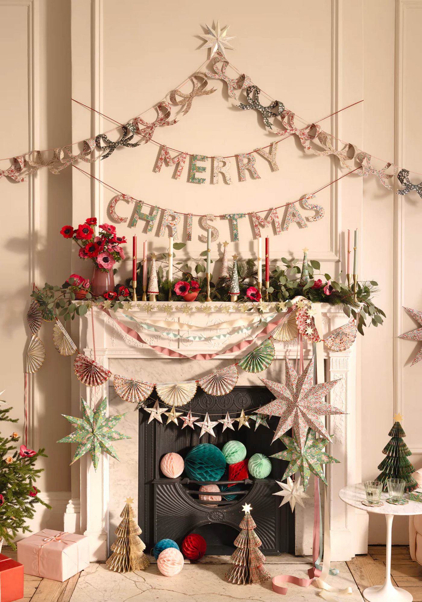 Liberty Merry Christmas Garland