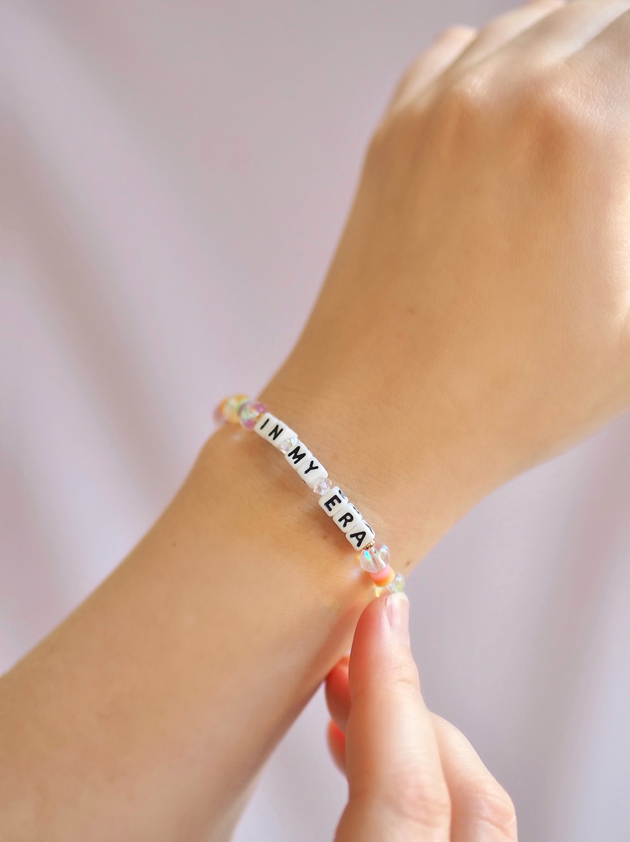 In My Era Looking Glass Bracelet - The Cross Decor & Design
