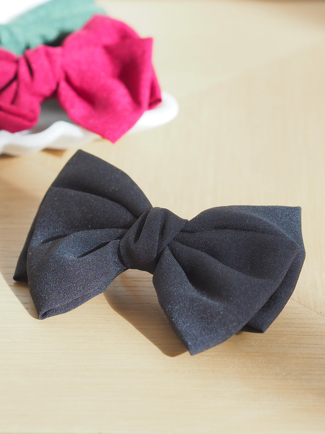 Linné Bow French Barrette Hair Clip | Black