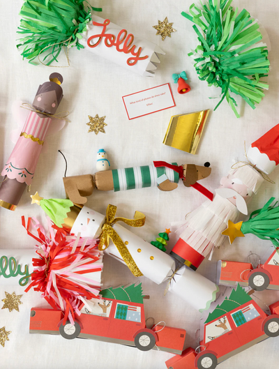 Jolly Holly Fringe Crackers
