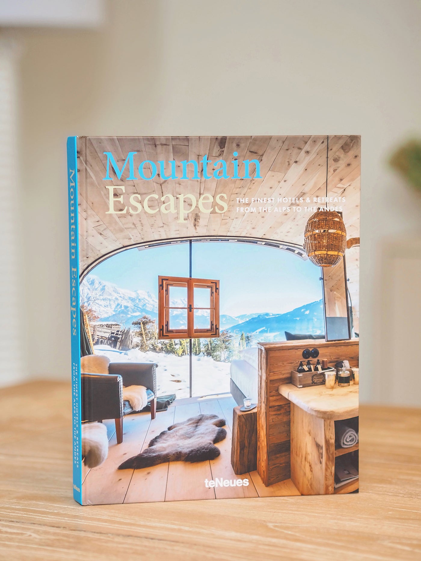 Mountain Escapes : The Finest Book - The Cross Decor & Design
