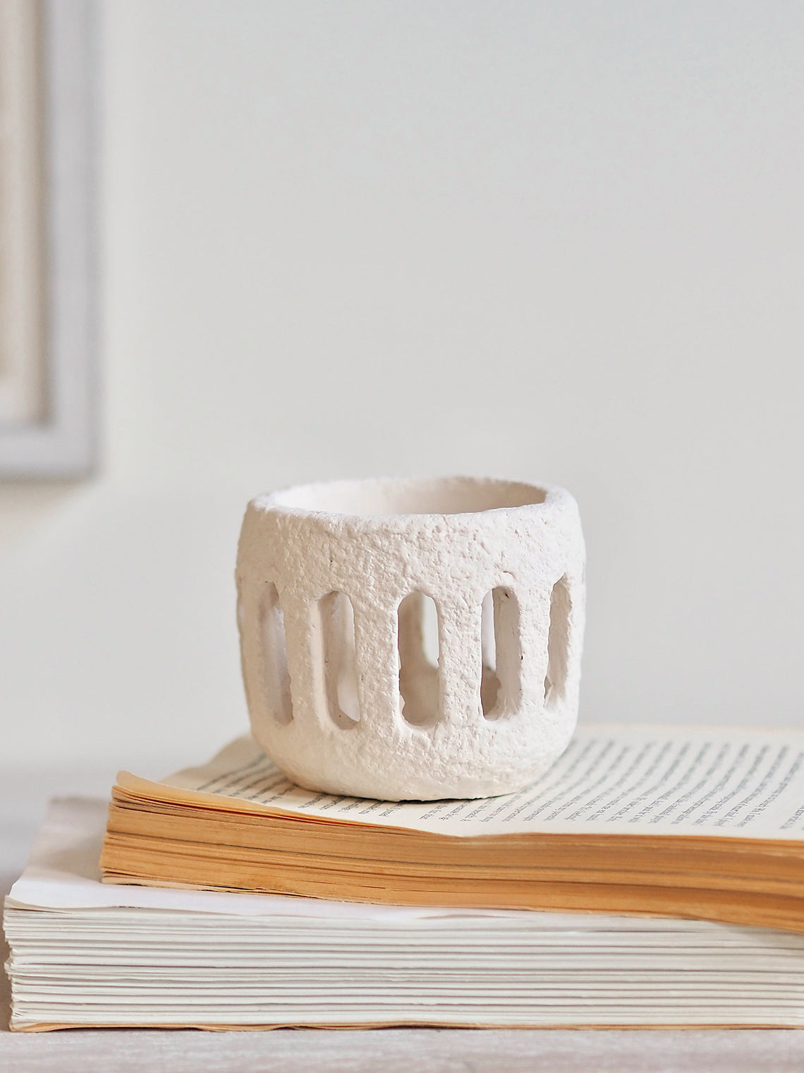 Athena Ivory Hurricane