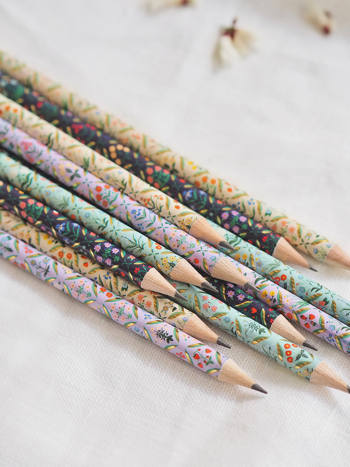 Estee Pencil Set - The Cross Decor & Design