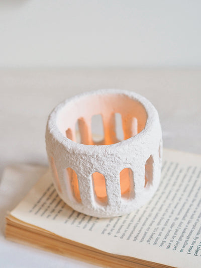 Athena Ivory Hurricane