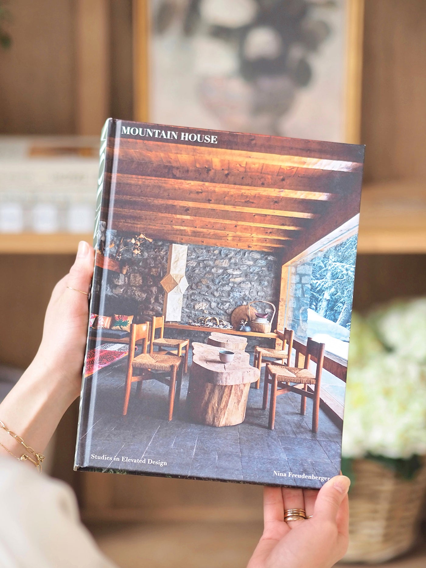 Mountain House Book - The Cross Decor & Design