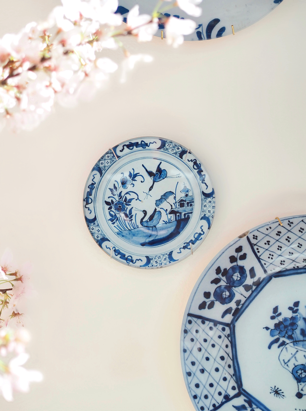 Delft #5 Plate - The Cross Decor & Design