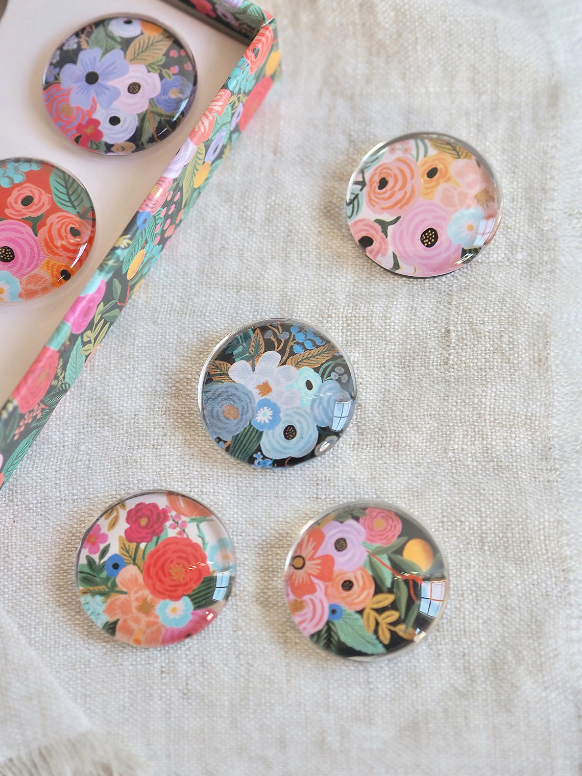 Garden Party Magnet Set of 6 - The Cross Decor & Design