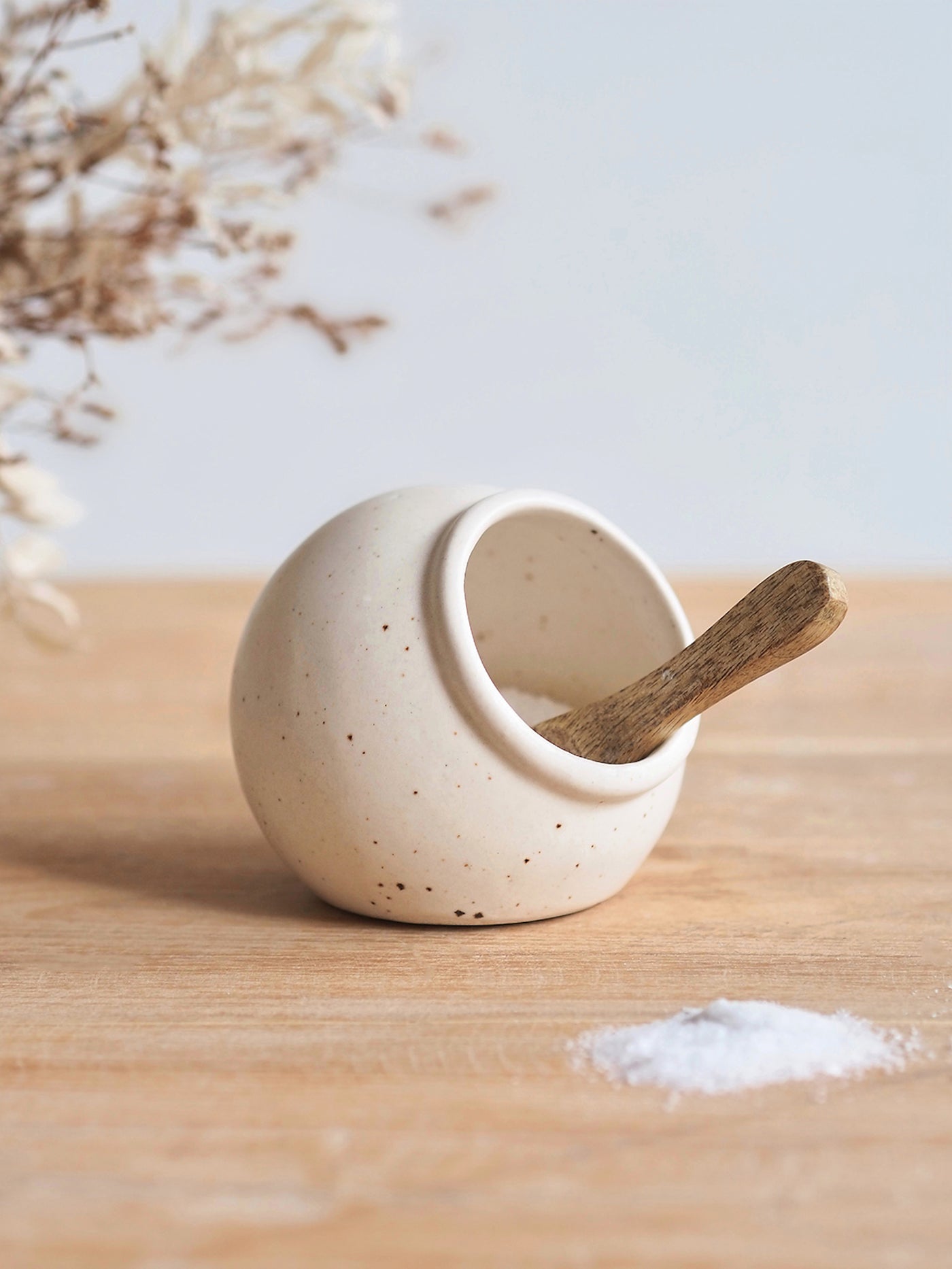 Noa Salt Cellar w/ Mango Spoon - The Cross Decor & Design