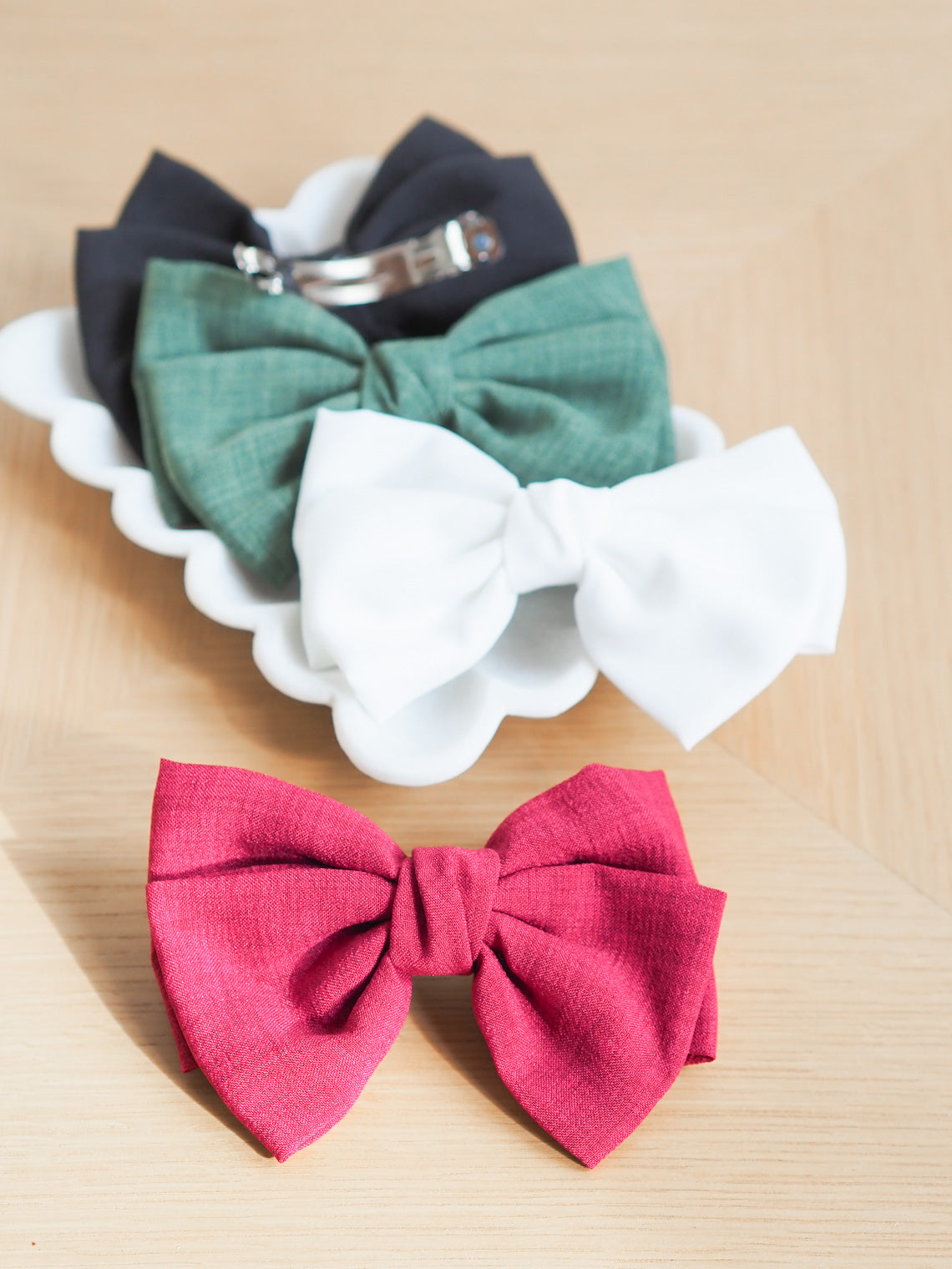 Linné Bow French Barrette Hair Clip | Green