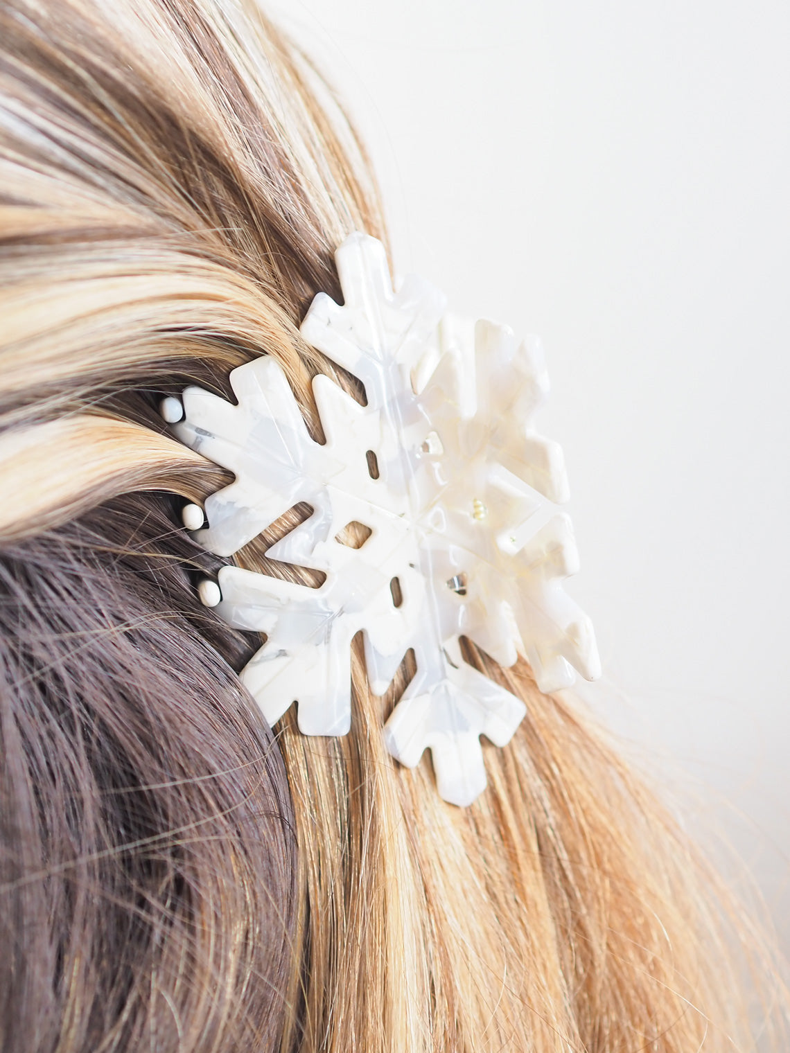 Snowflake Holiday Claw Clip