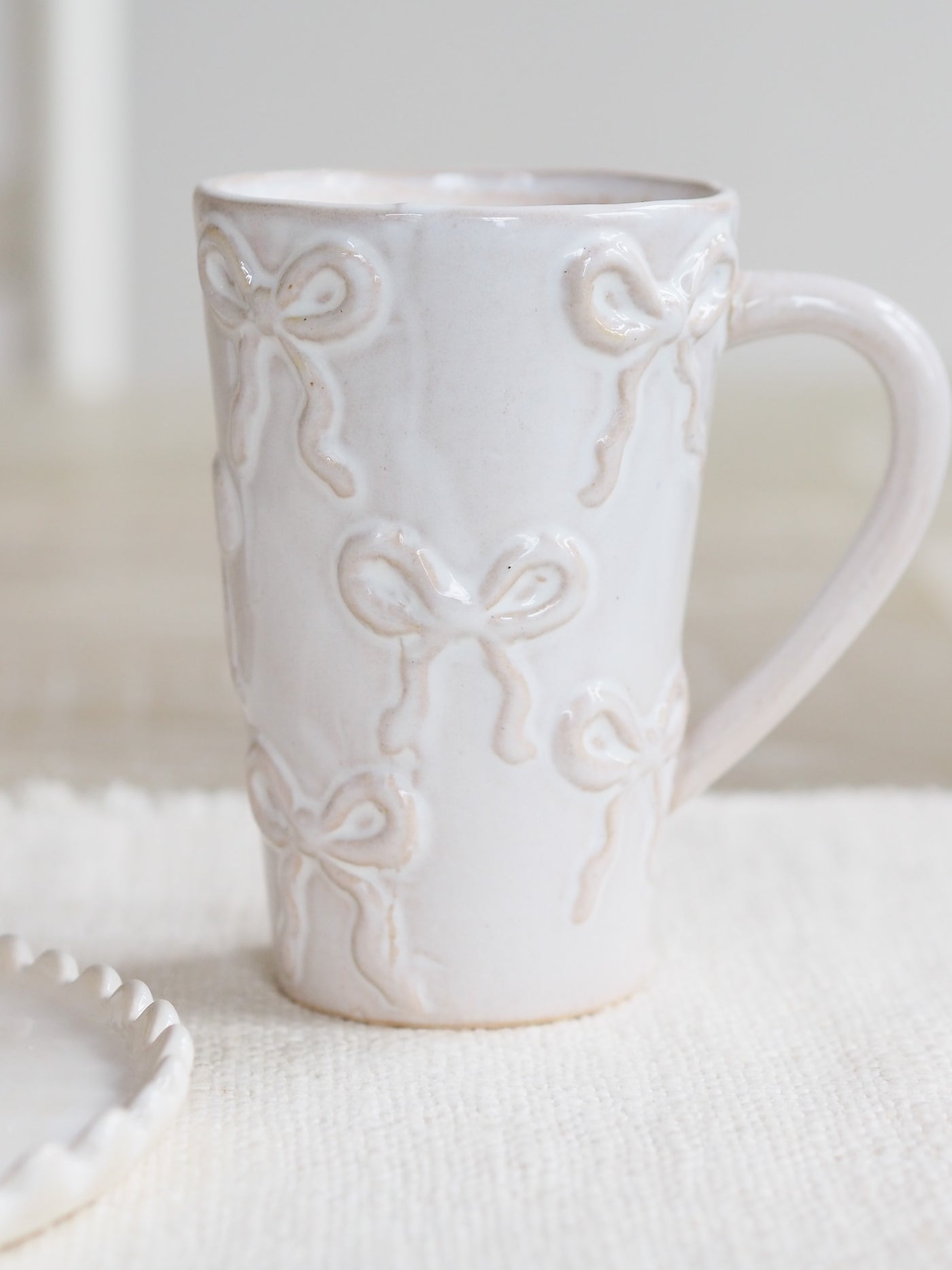 Lacy Bows Mug