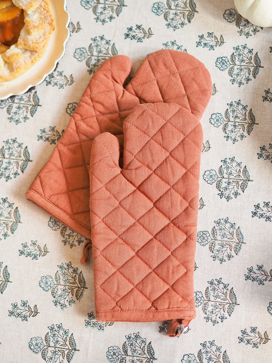 Cinnamon Oven Mitt - The Cross Decor & Design
