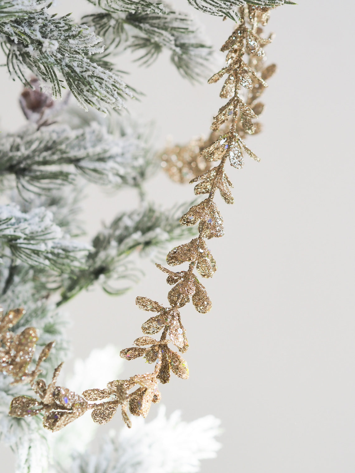 Glitter Champagne Flower Garland