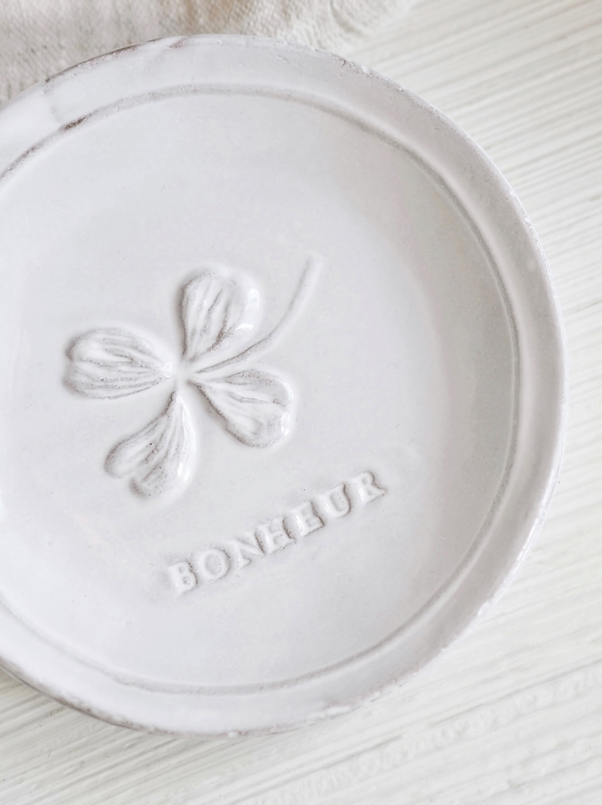 Fleurs Plate - The Cross Decor & Design