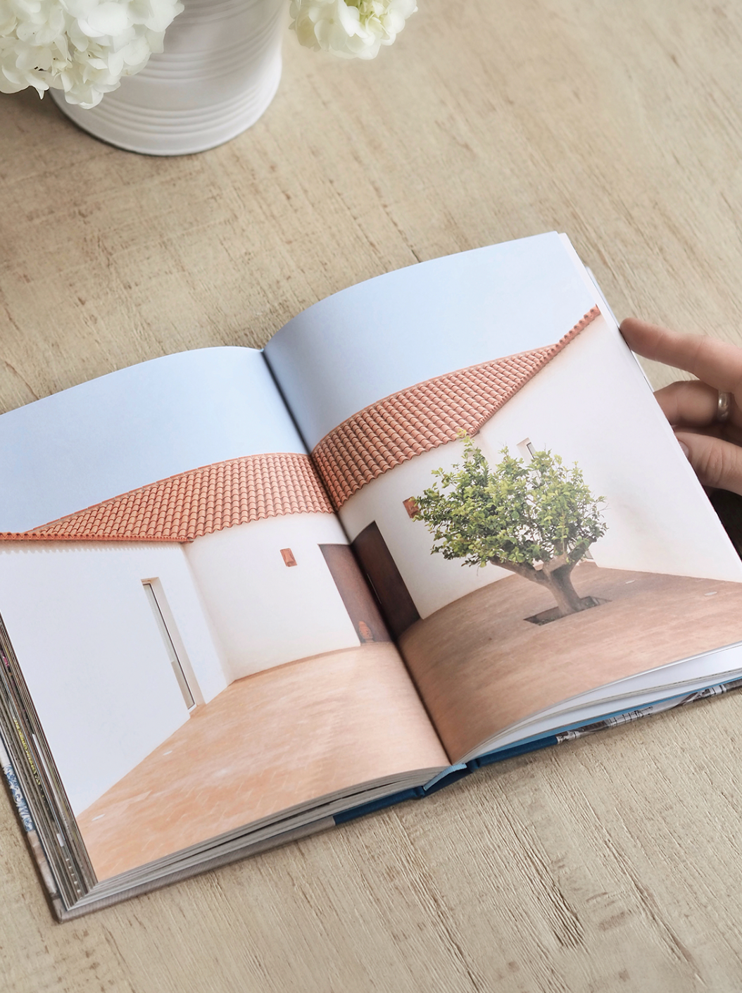 Patterns of Portugal Book - The Cross Decor & Design