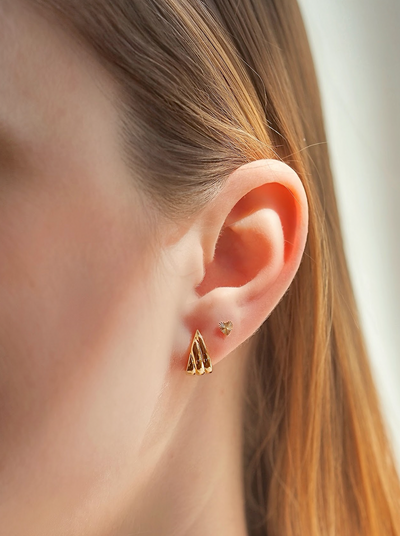 Radiating Heart Studs | 10K - The Cross Decor & Design