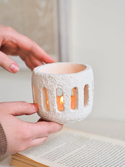 Athena Ivory Hurricane