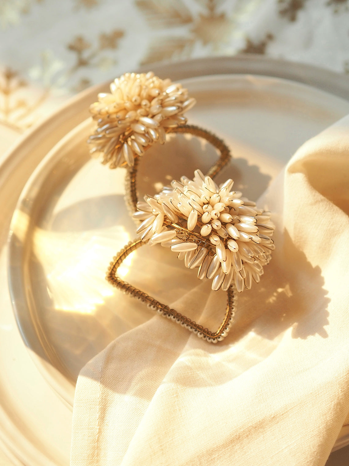 Pearl Cluster Napkin Ring