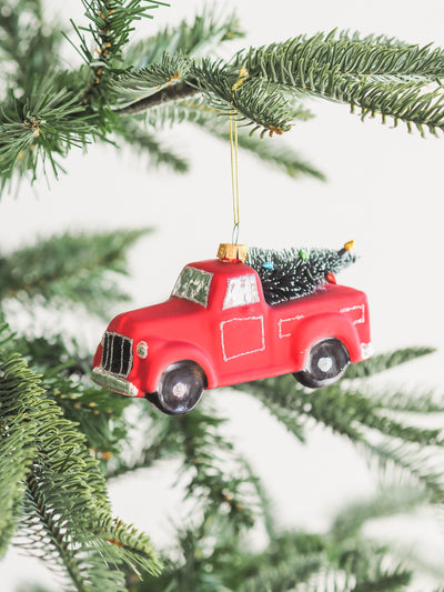 Truck w/Tree Ornament