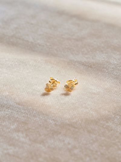 Radiating Heart Studs | 10K - The Cross Decor & Design