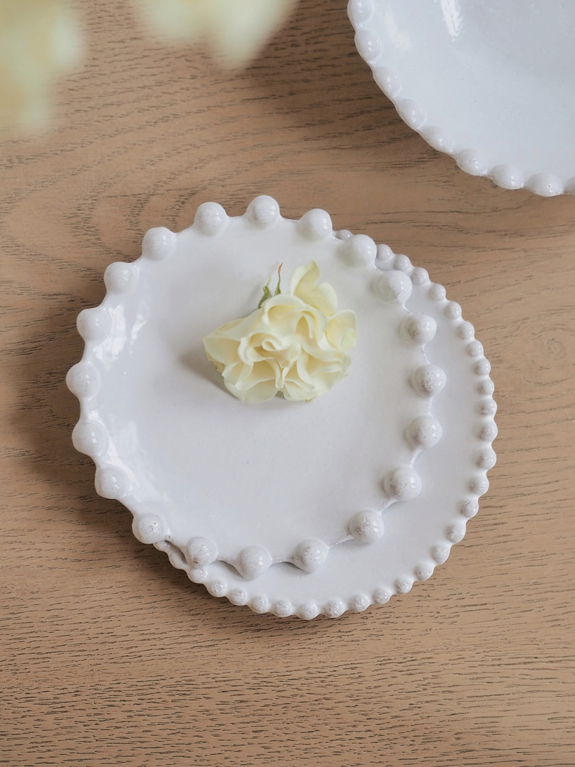 Adélaïde Saucer w/ Large Spheres - The Cross Decor & Design