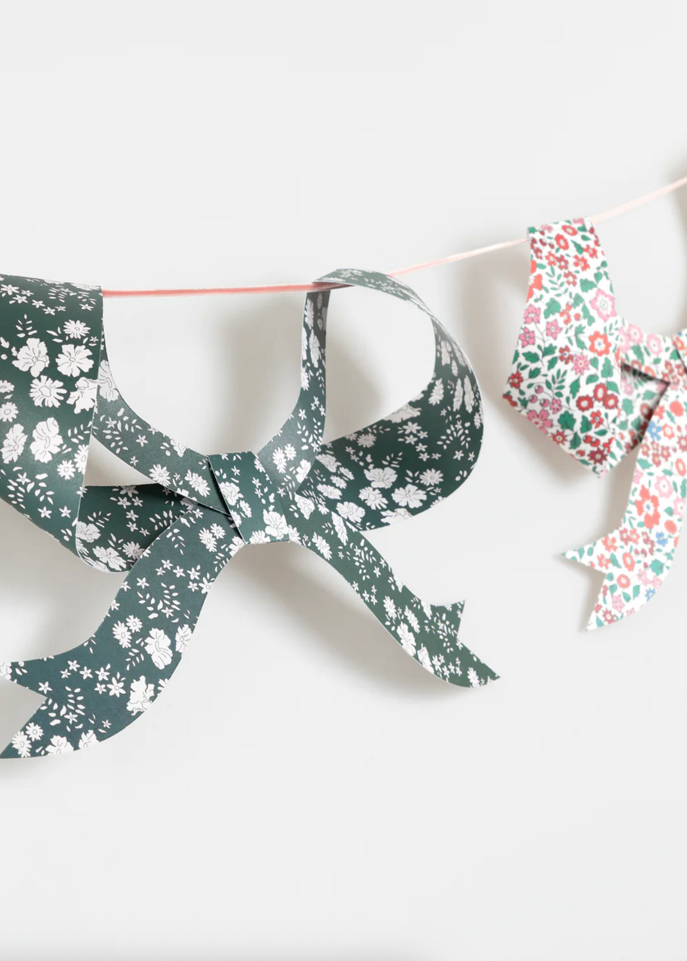 Liberty Festive Paper Bow Garland