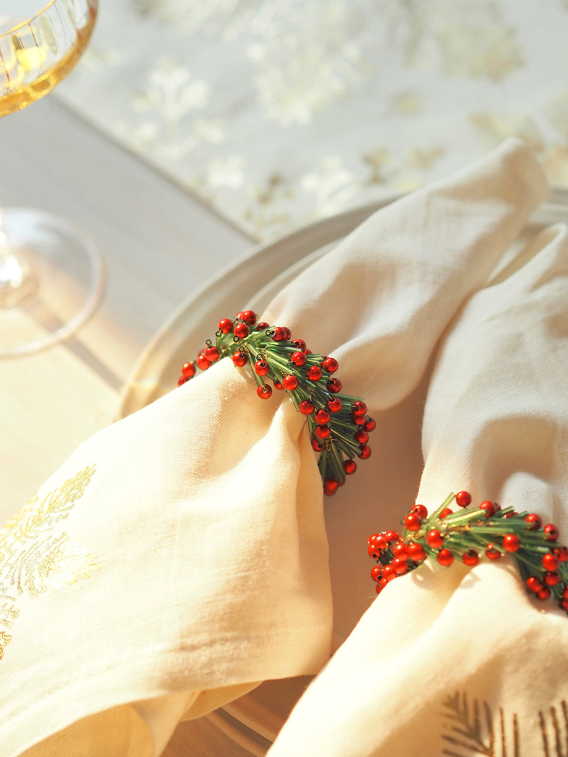 Beaded Wreath Napkin Ring