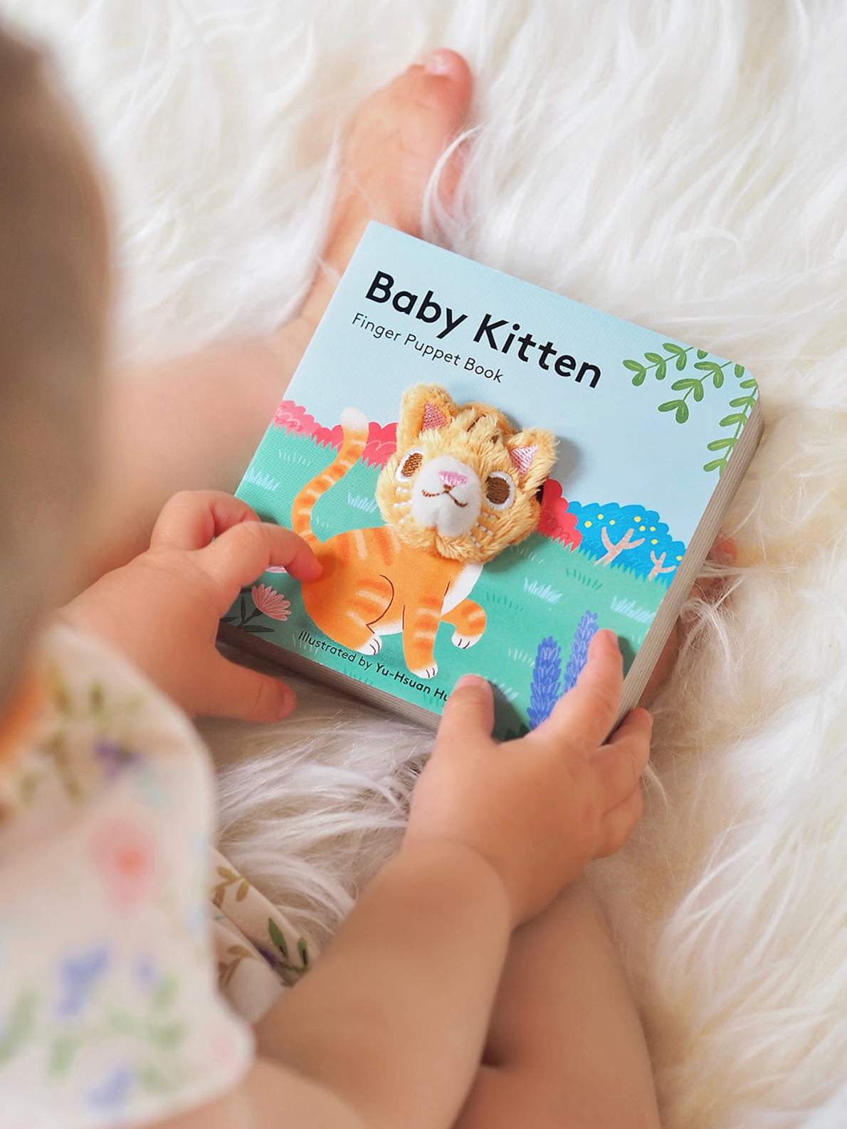 Baby Kitten Finger Puppet Book - The Cross Decor & Design