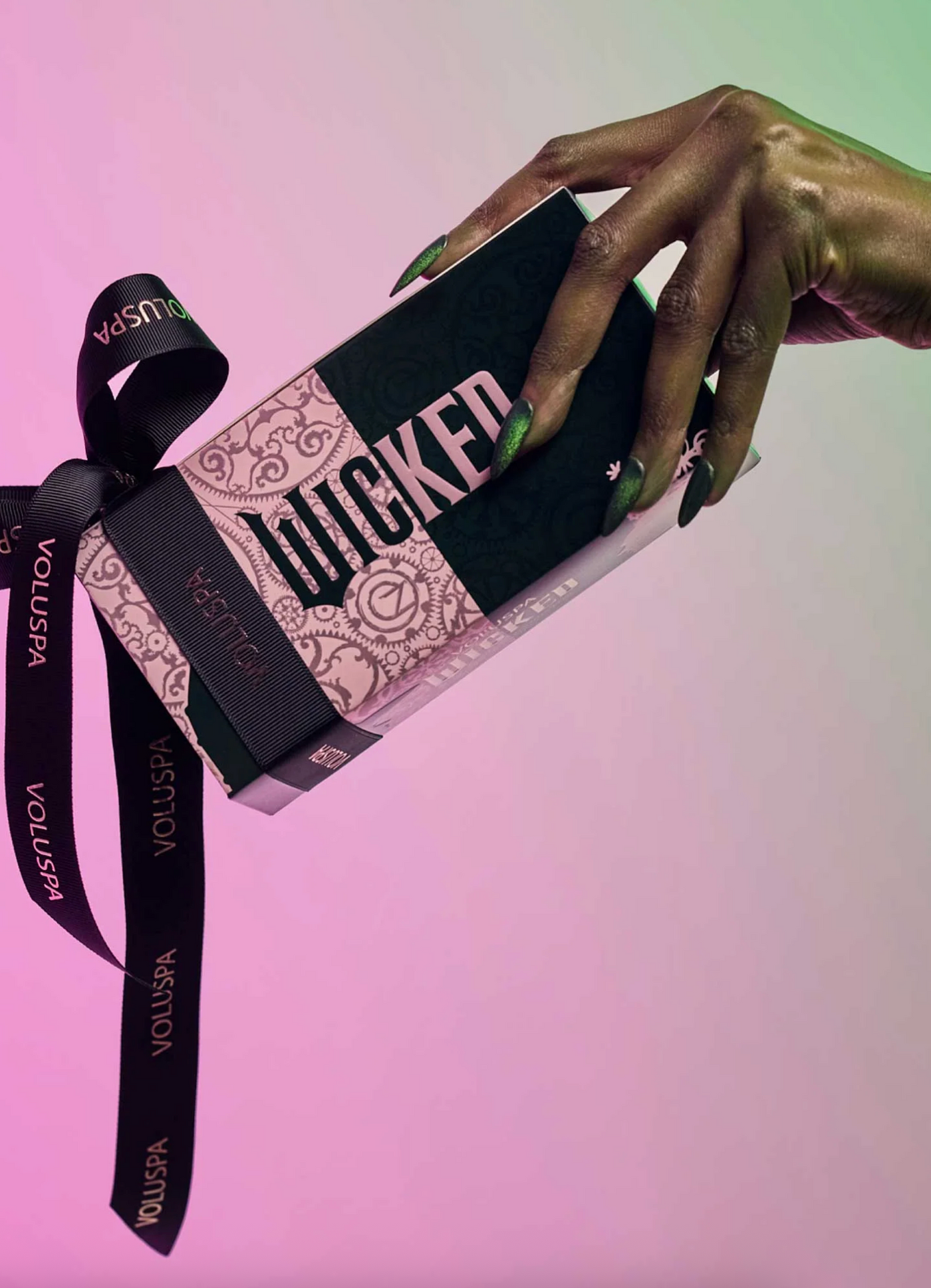 "Pink Goes Good with Green" Mini Tin Gift Set
