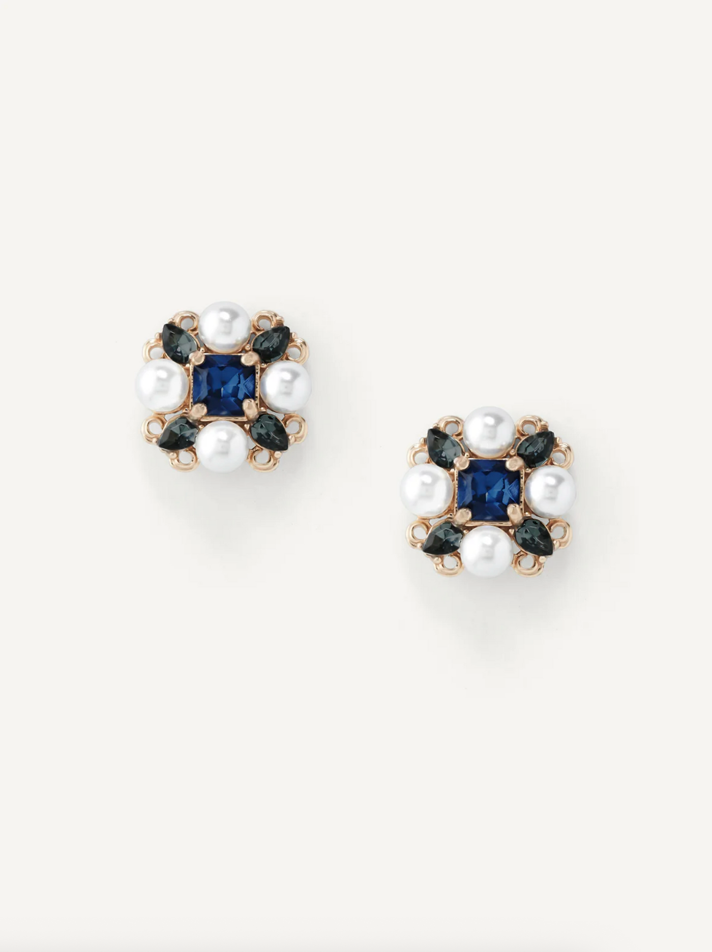 Regina Studs